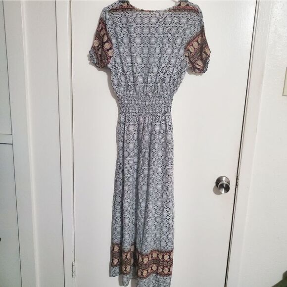 Dress - Picture 2 of 7